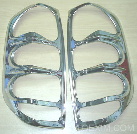 tail lamp cover Navara chrome