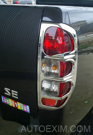 tail lamp cover chrome navara