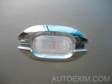 12).Side Lamp for Navara Chrome