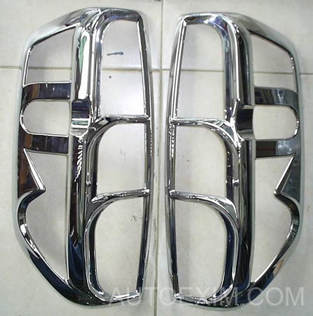 TAIL LAMP COVER CHROME NAVARA